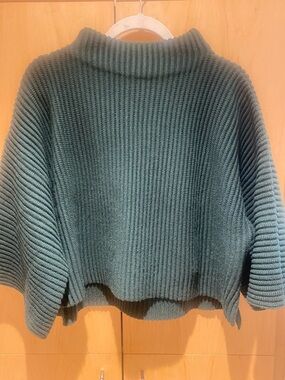 Keyingyi Turtleneck Ribbed Pullover Batwing Sweater - Deep forest green.